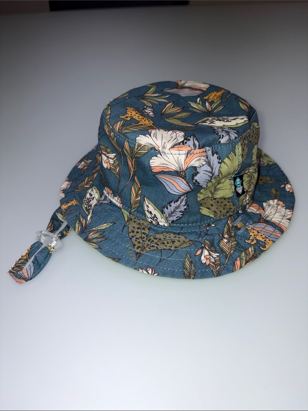 Dozer baby reversible bucket hat 0-12M